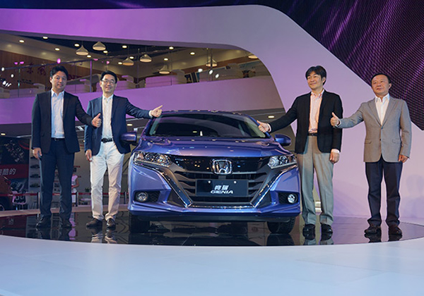 掀启新未来！东风Honda越级掀背车竞瑞(GIENIA)亮相成都车展