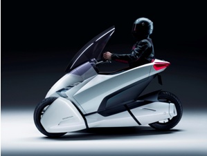Honda 3R-C Concept（乘坐驾驶时）