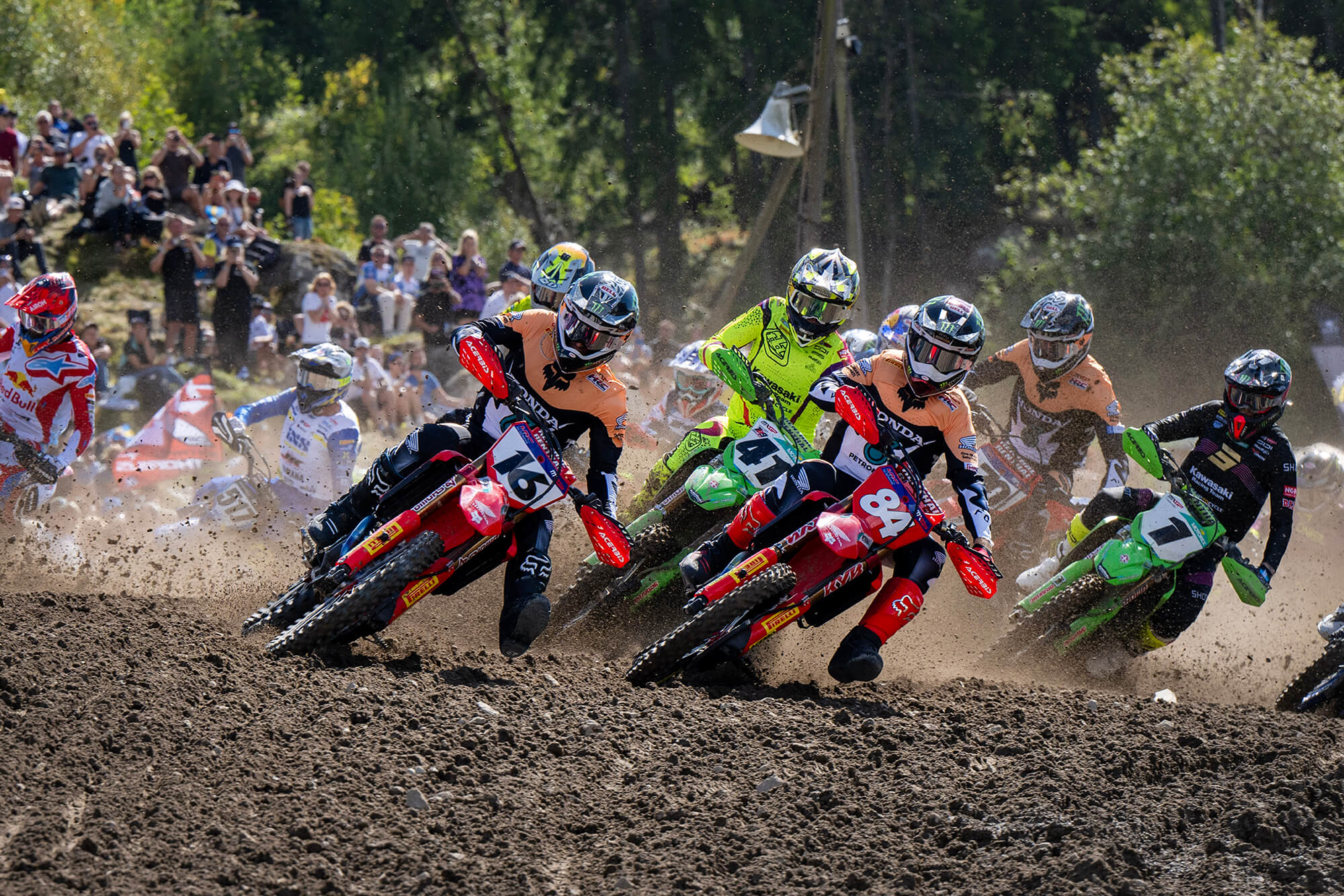 MXGP 瑞典分站赛：赫灵斯延续全胜势头斩获四连冠，维奥收获分站季军