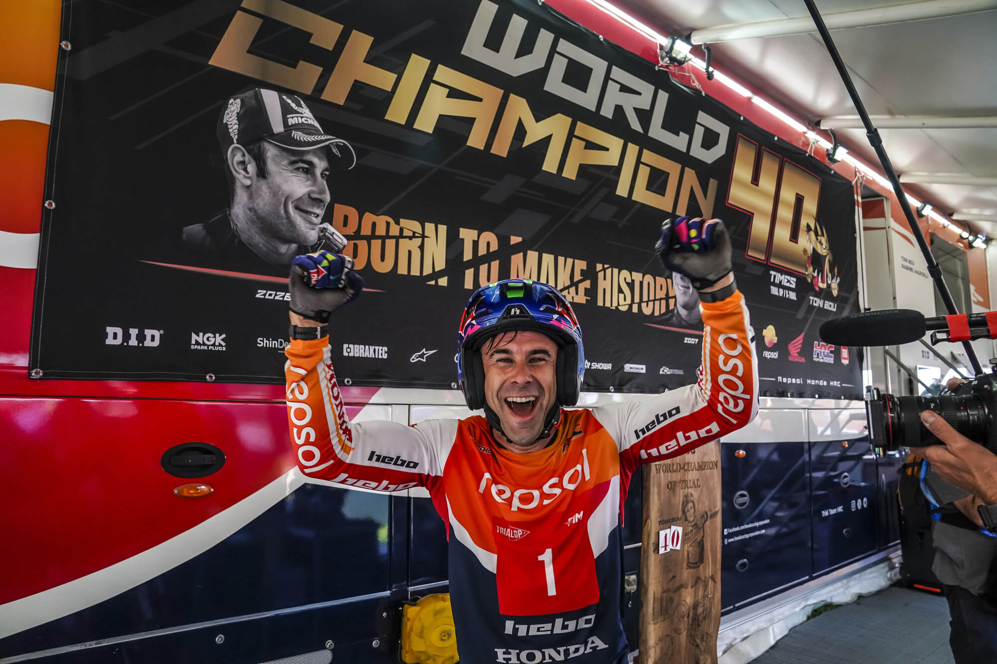TrialGP 第六站：托尼・布分站夺冠提前锁定生涯第 40 座世界冠军
