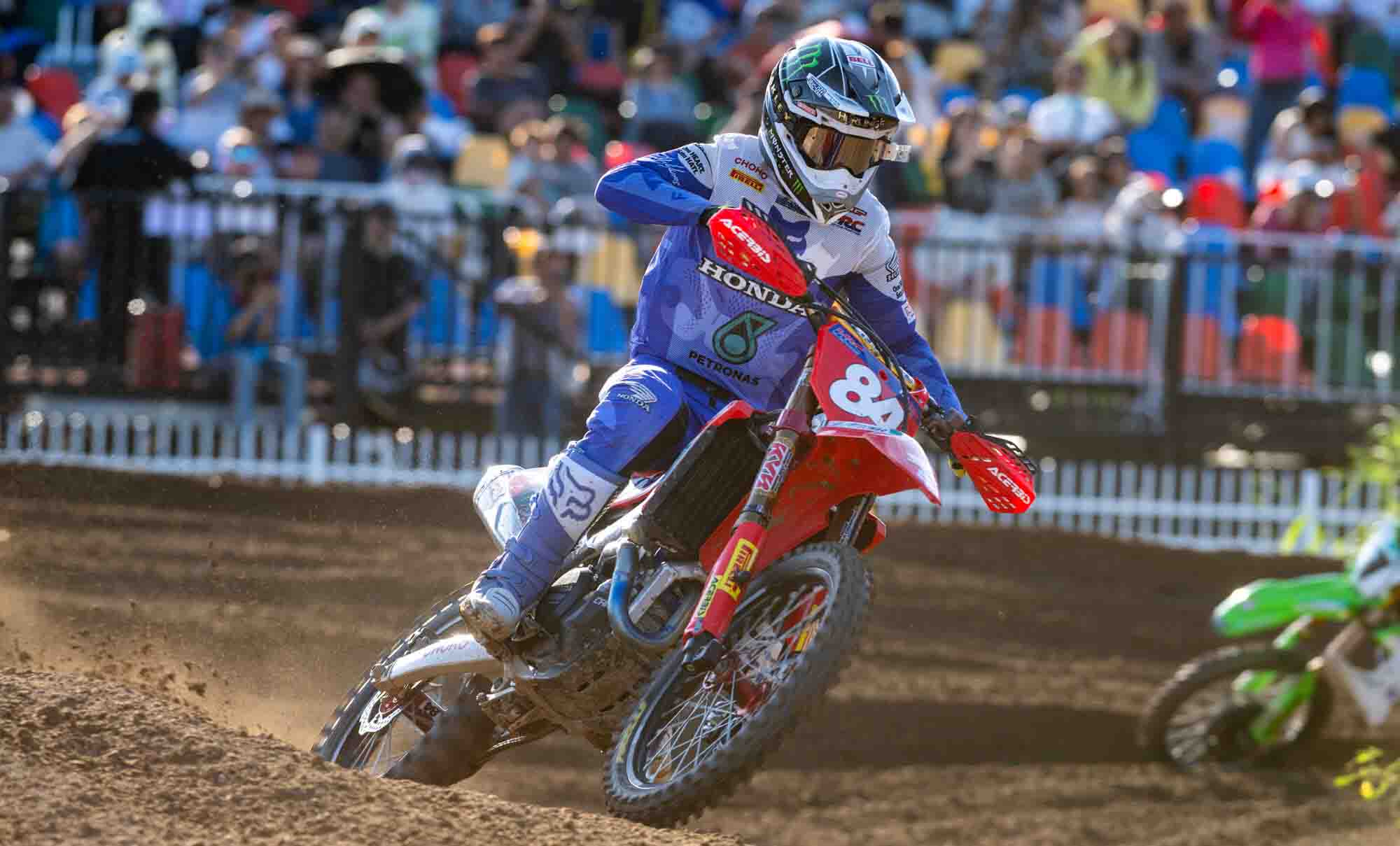 MXGP 中国分站赛：赫灵斯拿下分站胜利实现七连冠，维奥斩获季军登上领奖台